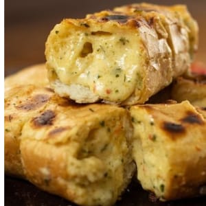 Pão de alho R$ 5,00